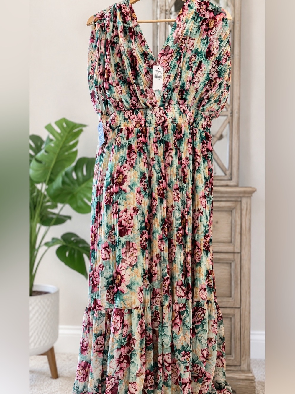 NWT Express Floral Pleated Maxi Dress